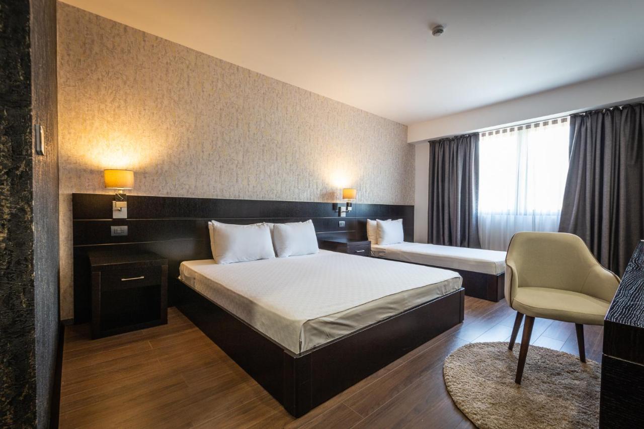 Hotel Sky Gewgelija Zewnętrze zdjęcie