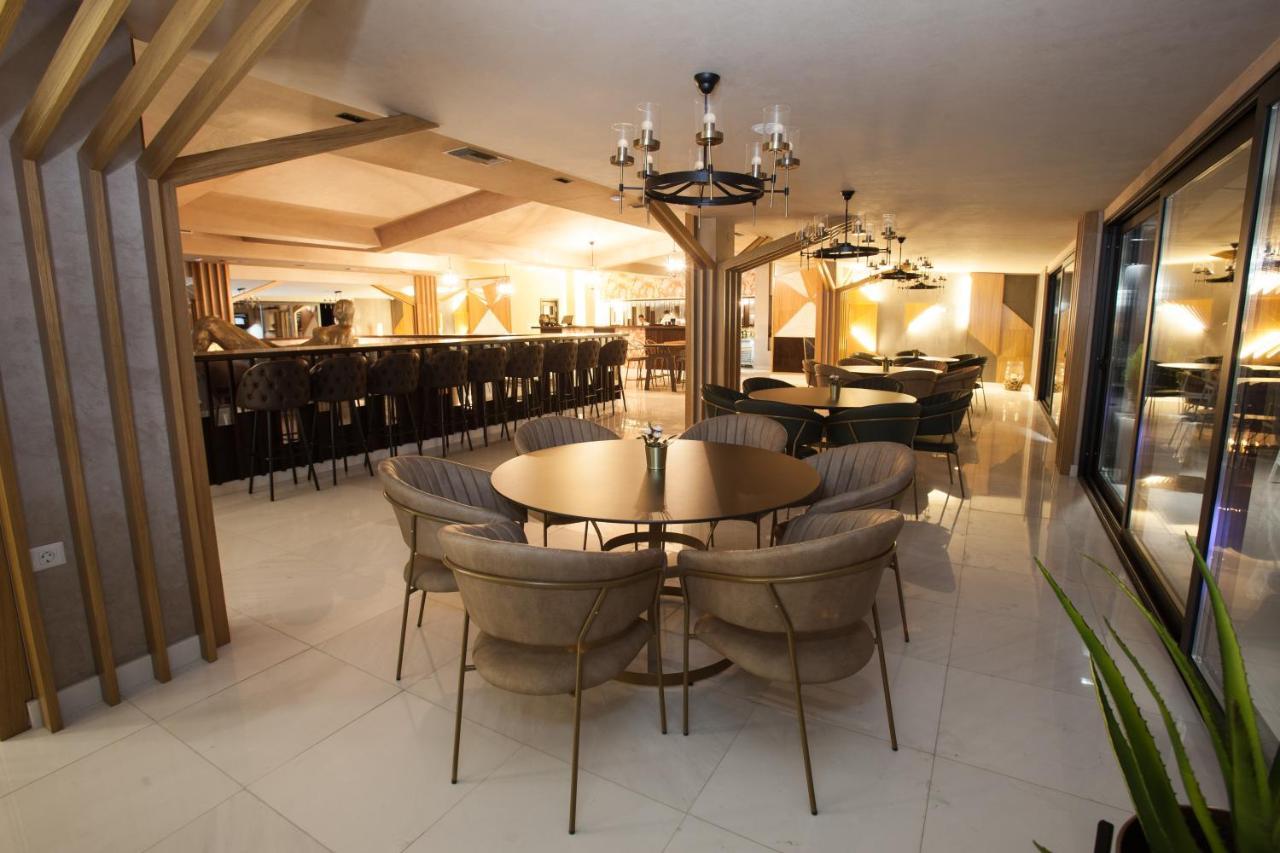 Hotel Sky Gewgelija Zewnętrze zdjęcie The lounge at the airport