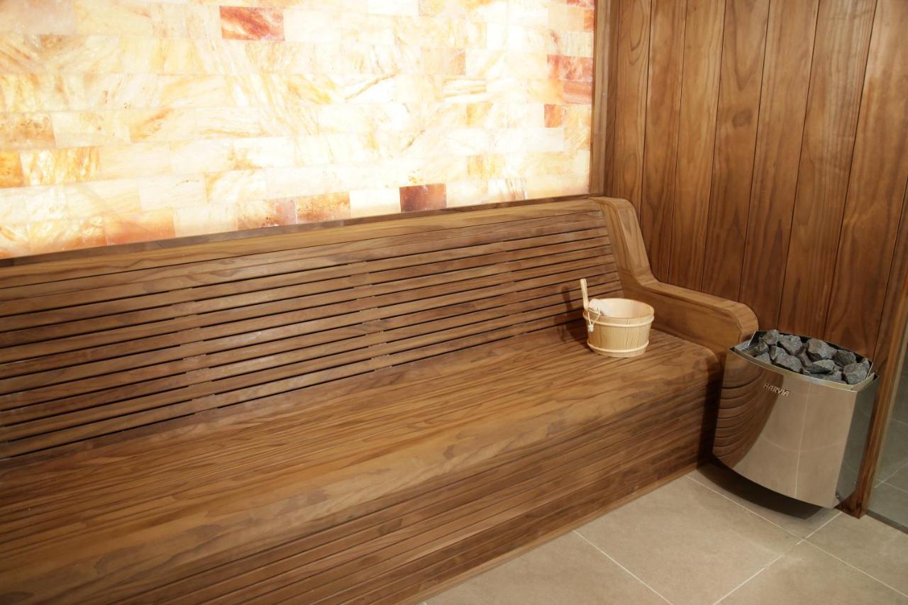Hotel Sky Gewgelija Zewnętrze zdjęcie A modern Finnish sauna